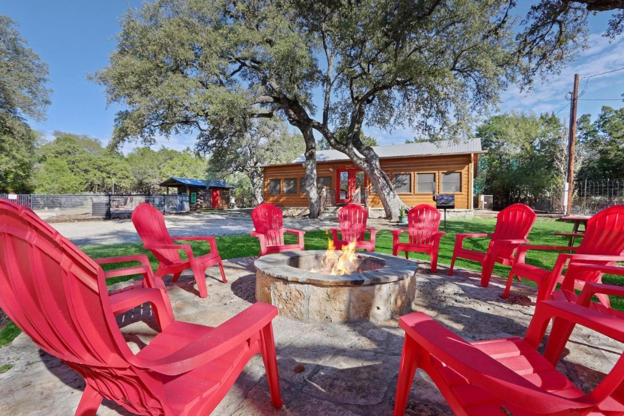 Wimberley Log Cabins Resort And Suites- The Oak Lodge Esterno foto