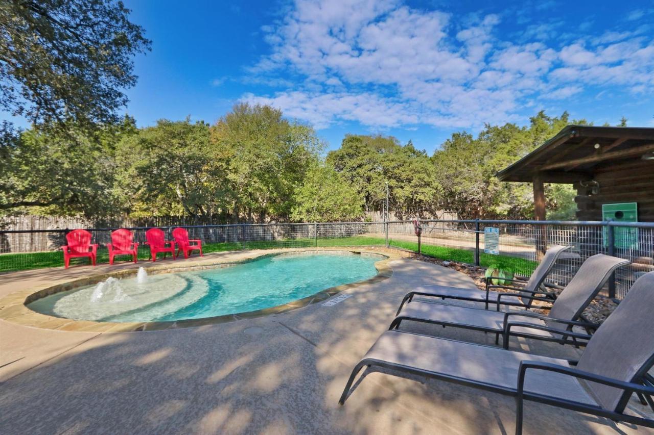 Wimberley Log Cabins Resort And Suites- The Oak Lodge Esterno foto